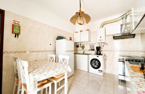 Simple Beach Lovers' Retreat in Espiche #1888 - Foto 3