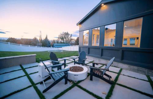 Luxe Family Retreat with Private Pickleball a Large Swim Spa indoor Movie Theatre 2 Outdoor Firepits a Home Gym and more - Foto 49