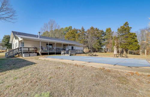 Pool, Large Porch! Country Home Near Roaring River - Foto 29