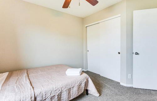 Fenced-In Yard with Deck Pet-Friendly Lochbuie Home - Foto 16