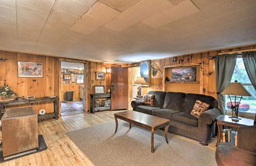 Rustic Frederic Cabin Near Cross-Country Skiing! - Foto 7
