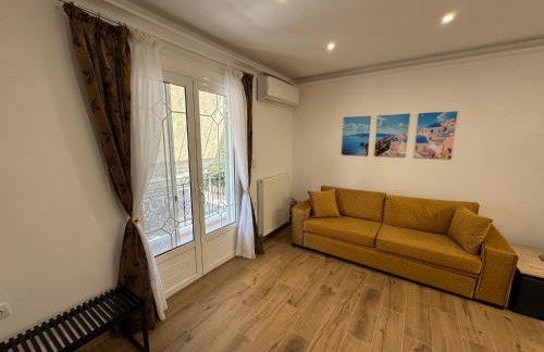 Modern Athens Suite - 160m from Metro - 3min Piraeus Port - 6 Guests - Foto 2