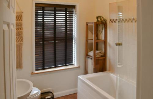 Railway Cottage - Photo 16