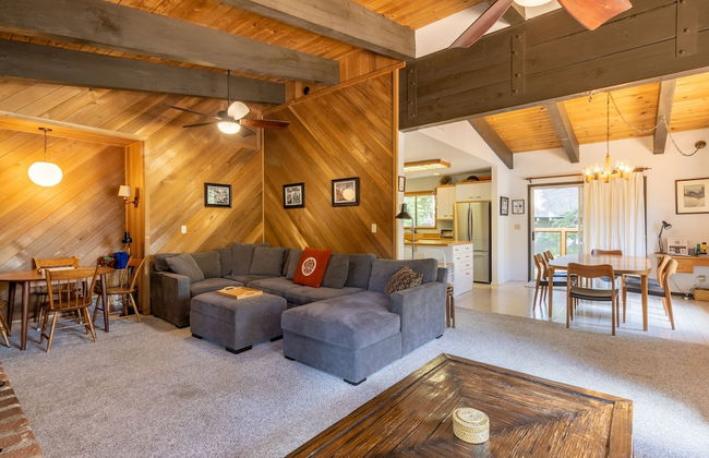 Fawn by Avantstay Secluded Cabin w Large Deck Surrounded by Forest - Foto 8