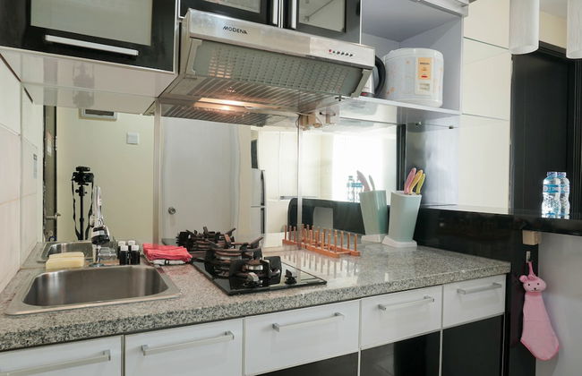 Homey 2BR Apartment @ Belmont Residence - Foto 9