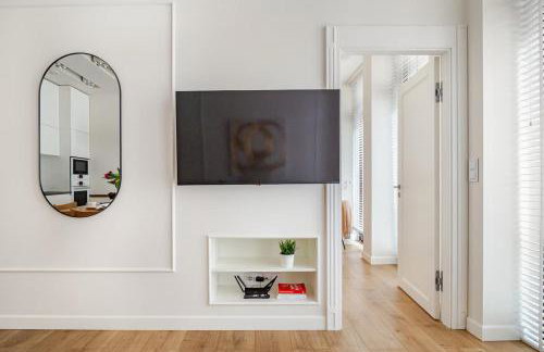 Free Garage Parking & AC, Luxury Apt - Old Town & Kazimierz - Foto 66