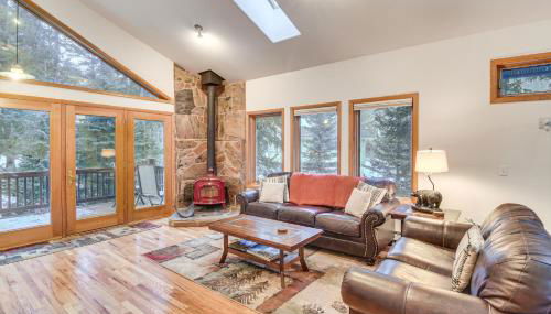 Scenic Creekside Retreat! Rocky Mountain Cabin - Foto 5