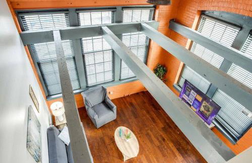 Centric Modern Loft w/ King Beds & Smart GameTable - Foto 12
