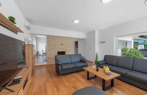 Grosse Luxus-Villa fur 12 Personen mit Pool, Jachuzzi und Meeresnähe - Foto 8