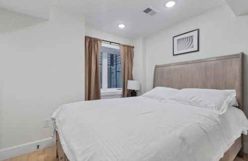 Charming Townhouse in Downtown DC with Rooftop Free Parking and WIFI Capitol Hill 4 - Foto 33