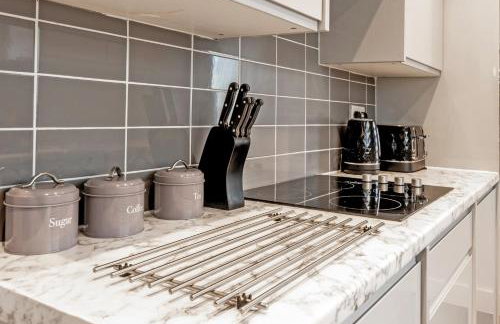 Modern 2 bed 2 Bath House in Sittingbourne by Splendid Stays - Photo 4