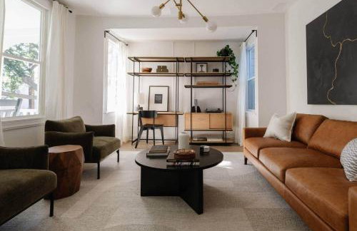 Historic Cottage + Modern Luxury • Walk to Capitol - Foto 31