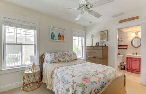 Spacious Avalon Beach House - 2 Blocks to Water! - Foto 24