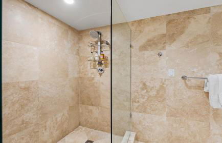 Oceanview Private Condo at 1 Hotel & Homes -904 - Photo 40