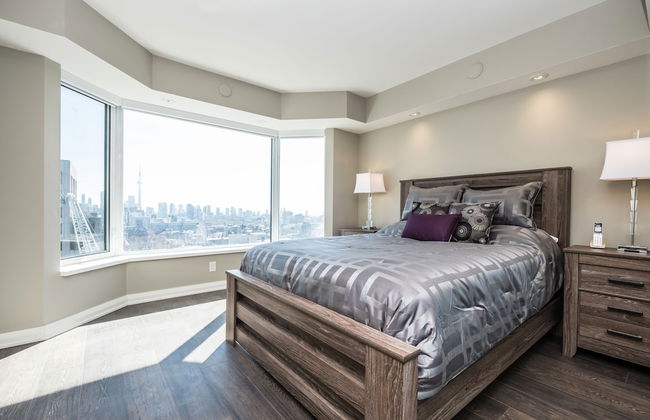 QuickStay - Premium 2bdrm in Yorkville (Yonge & Bloor) - Foto 9