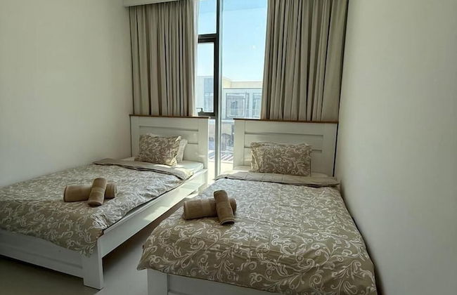 Elegant Stay in Ranches Villa - Photo 6