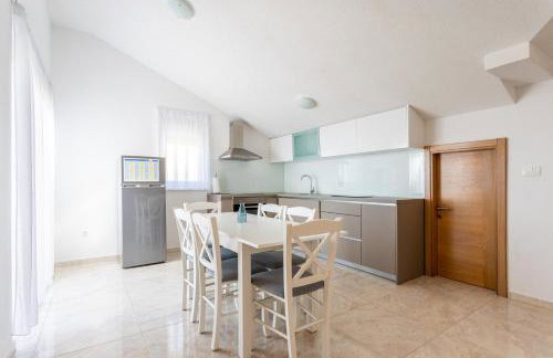 Villa Ana perfect for families with kids and groups,House with heated Pool - Photo 73