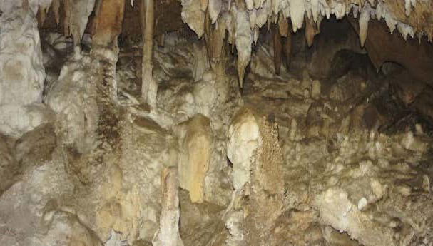 Caving in La Puente Cave - Foto 1
