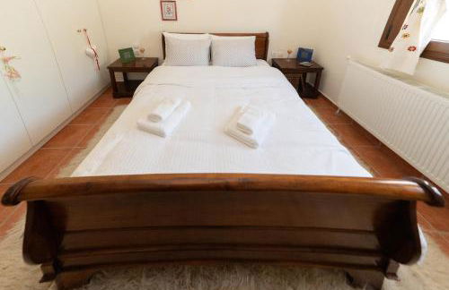 Ersis Retreat - Photo 8