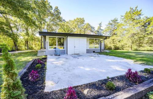 Gorgeous Renovated Home With Large & Private Lot - Foto 27