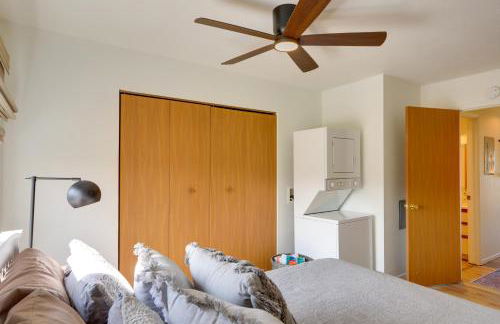 Pet-Friendly Oak Harbor Condo Walk to Lake! - Foto 14