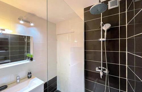 L'Évêché - T3 Spacieux & Traversant en Hypercentre - Foto 8