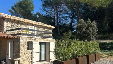 Charmante maison Provençale avec grand jardin - Photo 2, Garden