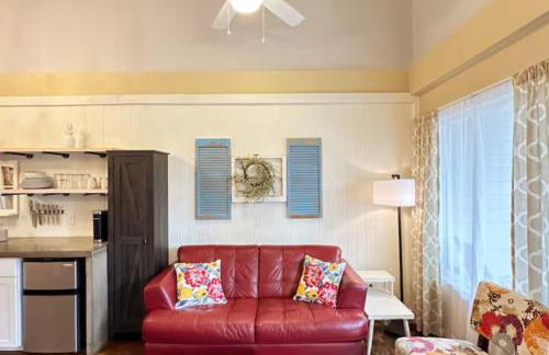 Haven at Hazel~Downtown Bungalow - Foto 6