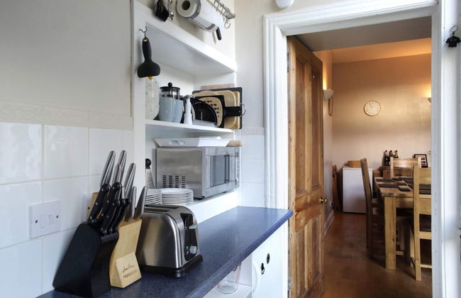 Central and Spacious 2 Bedroom Flat With Garden - Foto 9