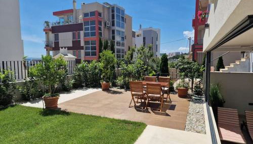 Luxury Modern apt w Garden, 3 min Walk to Beach - Foto 4, Garden, Garden view