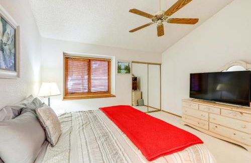 Cozy Flagstaff Retreat with Balcony and Mtn View! - Foto 15