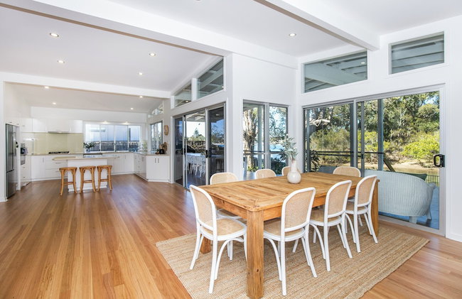 Luxe Waterfront Stay -Tallebudgera Creek - Foto 12