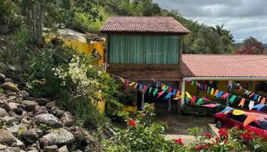 Casa amarela Serra negra ! - Foto 1