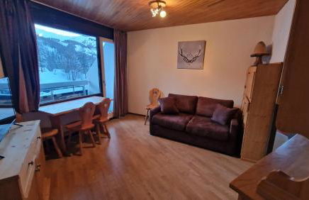 "Miramonte" appartement avec terrasse vue montagne et parking privatif sous-sol, à proximité immédiate des pistes, cœur de Vars les Claux, secteur point show avec commodités et piscine chauffée de plein air - Foto 8