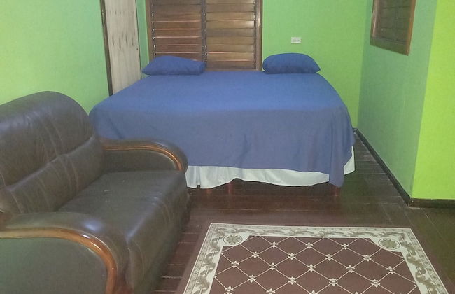 Deano's Cottages - Photo 8