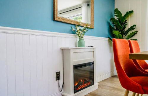 Heated pool & jetted spa -- mins to beach - Photo 44