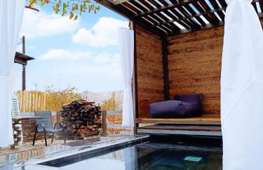 Agios Ioannis Stone Cottage with Private Heated Pool & Hydro-massage - Foto 2