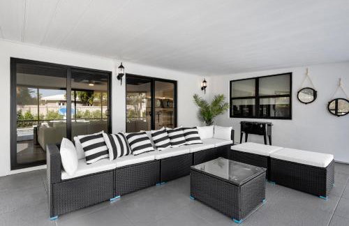 Renovated Villa with Heated Pool & Arcade, 5 Min to Pompano Beach - Foto 16