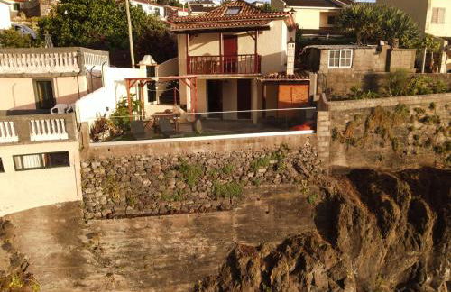 Madeira Black Sand House by Stay Madeira Island - Foto 13