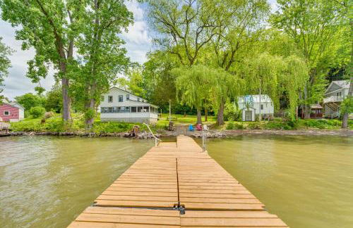 Waterfront Home on Lake Champlain with Dock and Kayaks - Foto 23