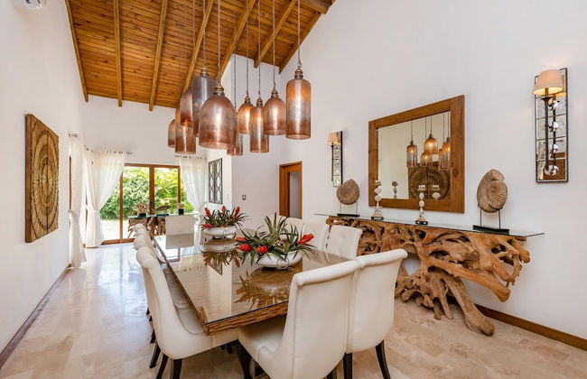 Luxurious 5-bdr Villa at Casa de Campo With Pool Jacuzzi Games Hibachi Staff - Photo 42