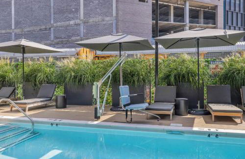 The Rhythm and Rooftop Penthouse Walk To Broadway with Pool and Amazing Views - Foto 70