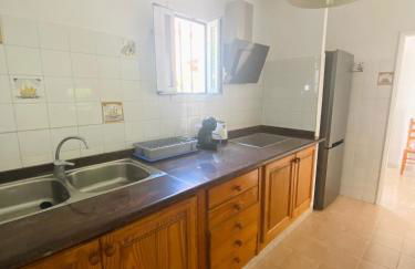 Villa Los Robles en Playa den Bossa con Piscina Privada - Photo 10