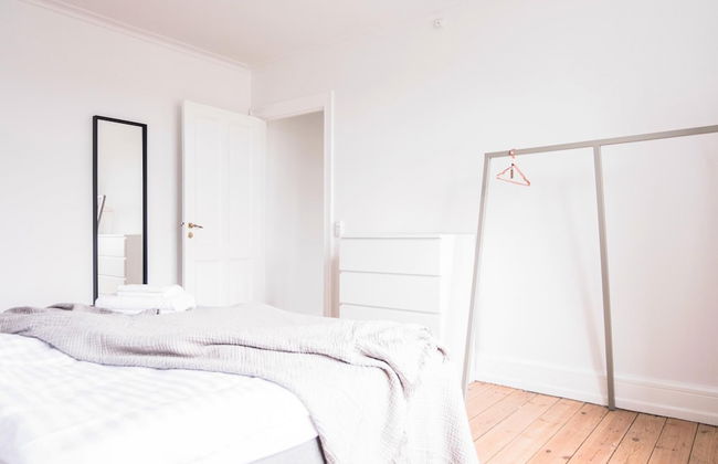 Beautiful 2-bed With Large Balcony - Foto 9