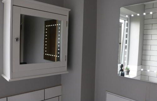 Charming 2 Bed House - Family Friendly - Foto 12