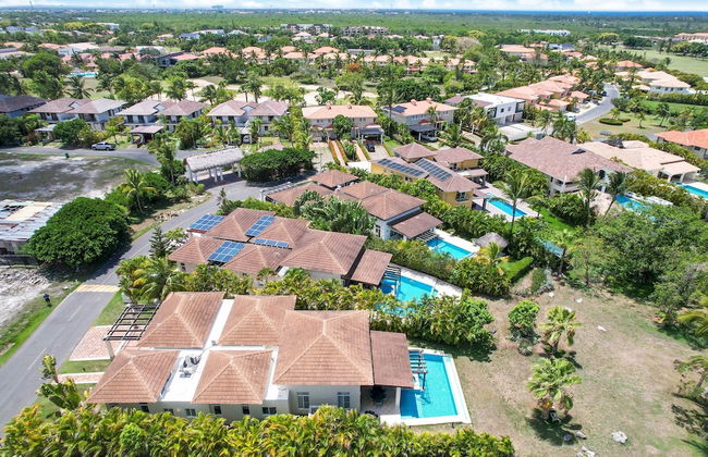 Luxury Golf Villa in Bavaro Cocotal Palma Real Pool Jacuzzi Staff - Foto 37