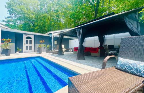 Amazing Poconos House . Sauna/Hot Tub/Private Pool - Foto 39