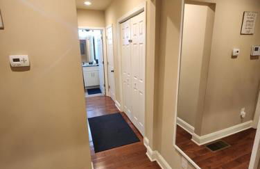 Spacious Newly Renovated Home - Foto 18