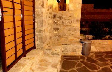 ΕΚΑLI ROOMS APARTMENTS - Foto 16