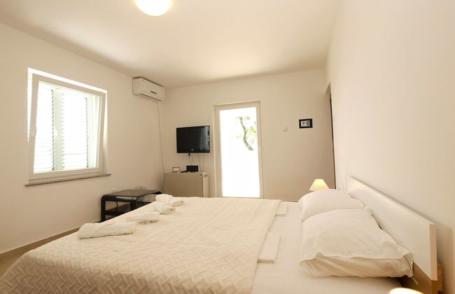 Apartment 1215 - Photo 11